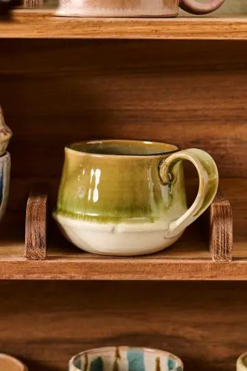 Krus m/hank Kalmar mosgrøn glasur